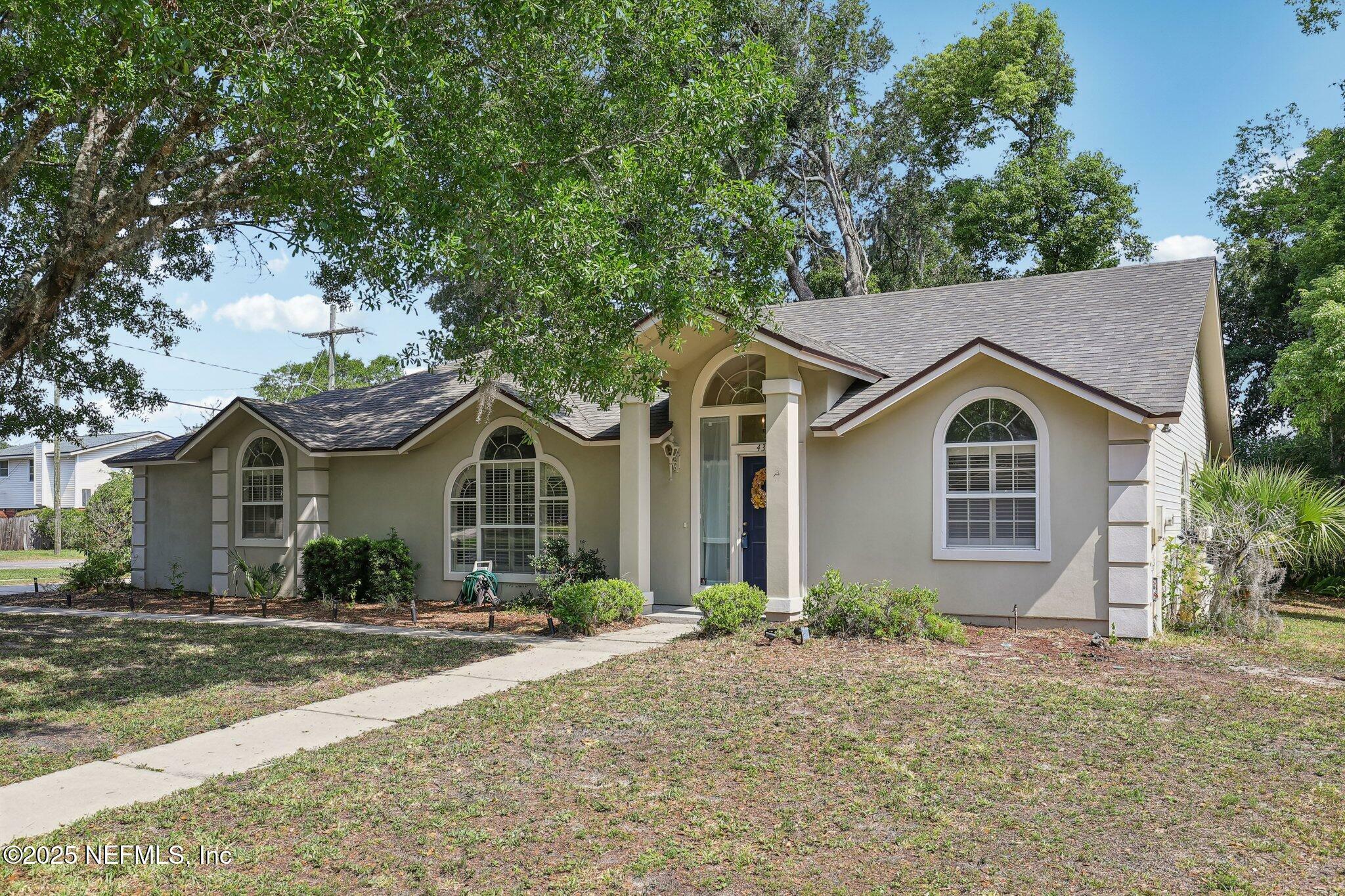 Property Photo: 4301 Spoon Hollow Lane FL 32217