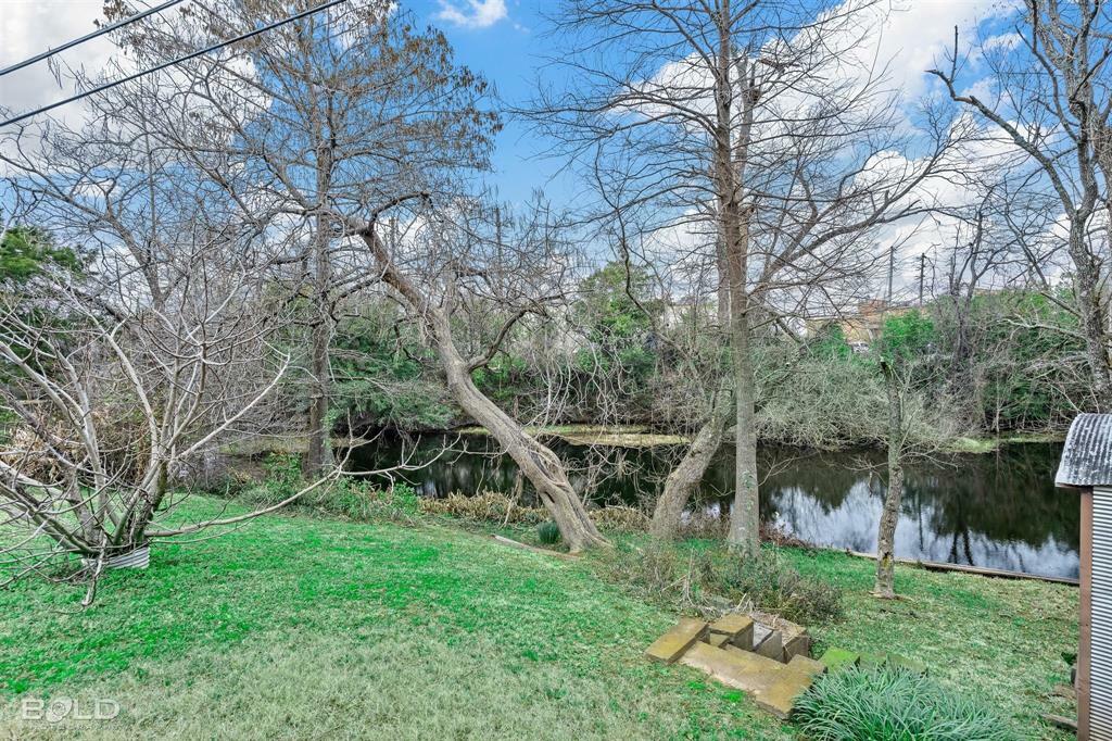 3025 W Cavett Drive  Shreveport LA 71104 photo