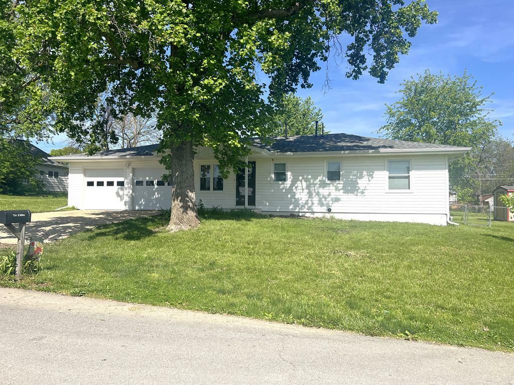 724 Emma St  Trenton MO 64683 photo
