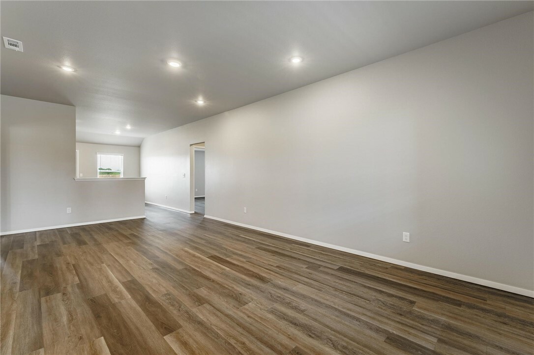 Property Photo: 815 W Tanner Drive AR 72761