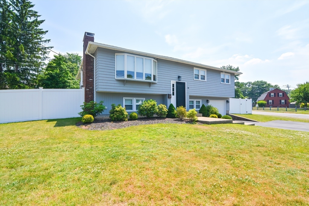 Property Photo:  10 Hoover Avenue  MA 01960 