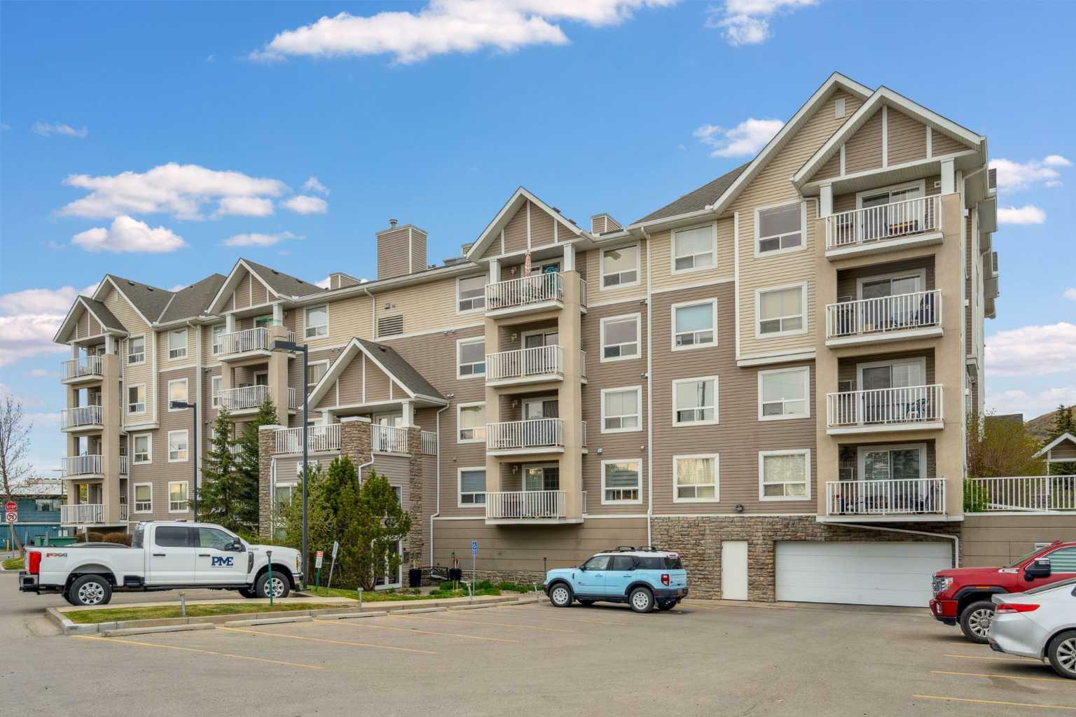 Property Photo: 128 Centre Avenue 202 AB T4C 2K5