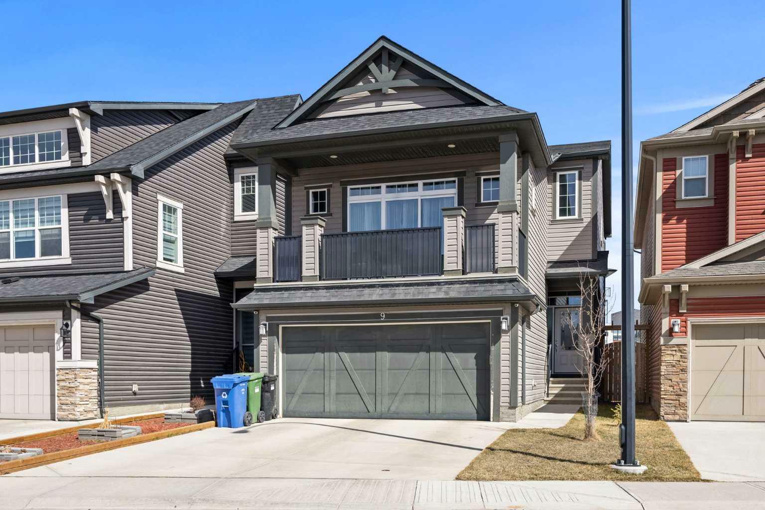 Property Photo: 9 Sage Bluff Rise NW AB T3R 0X5