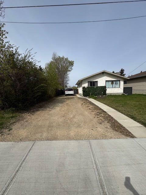 Property Photo:  6308 61 Avenue  AB T4N 5R8 