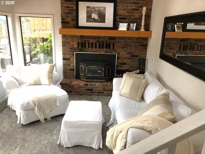Property Photo: 34846 34844 Matthews Rd OR 97405