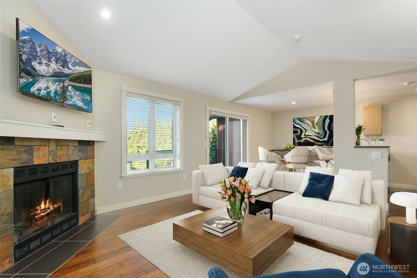 Property Photo: 15132 NE 82nd Street 301 WA 98052