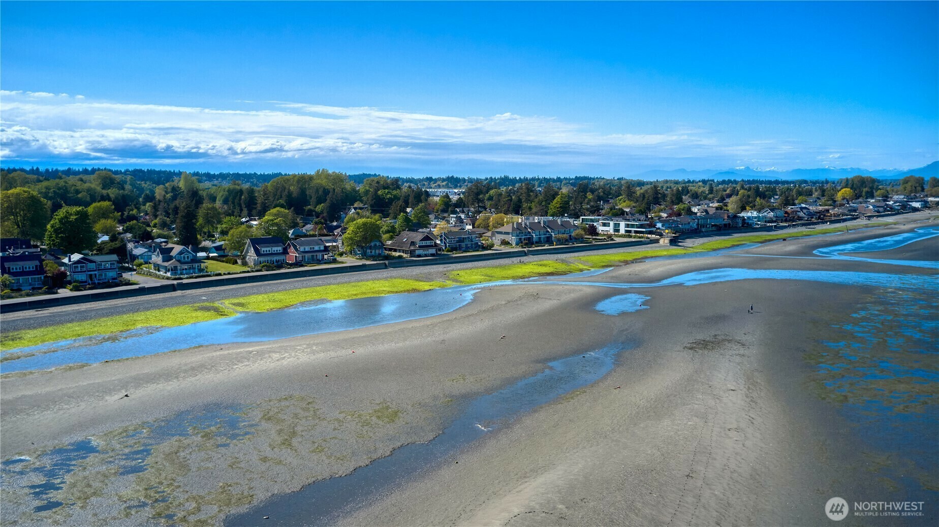 Property Photo: 43 Bayview Drive WA 98281