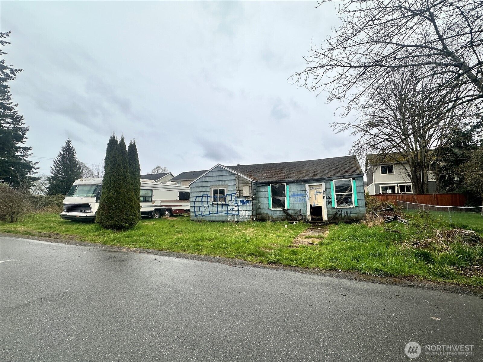 Property Photo: 634 E 57th Street WA 98404