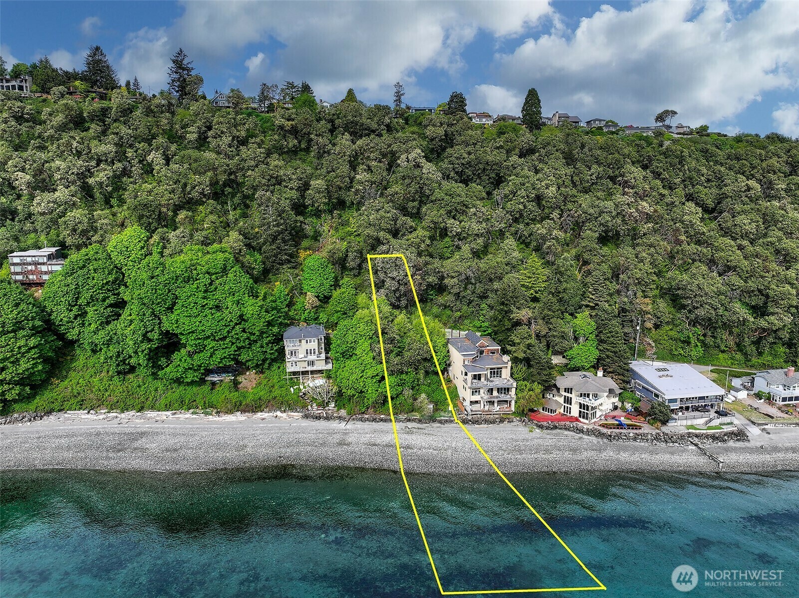 Property Photo: 10857 Arroyo Beach Place SW WA 98146