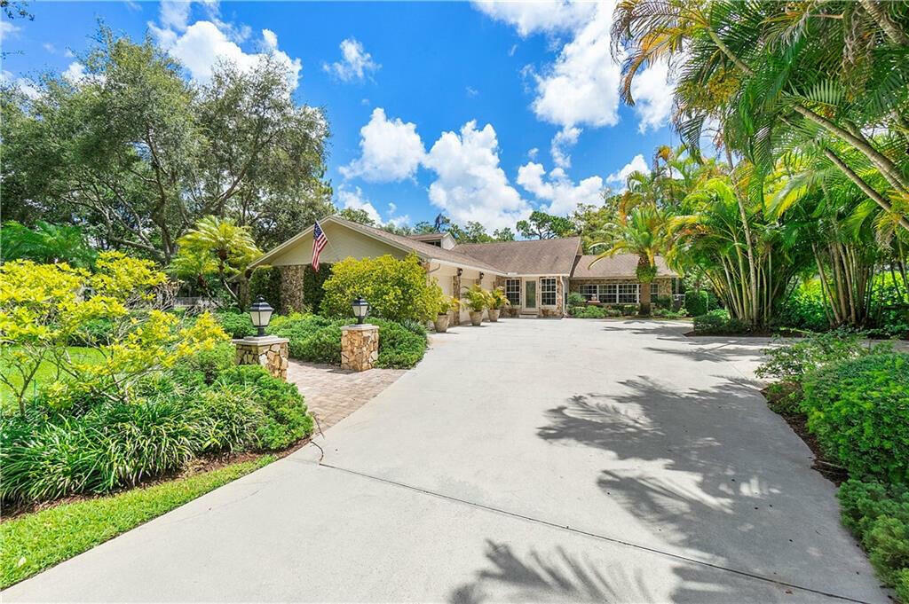 Property Photo: 6298 NW 62nd Terrace FL 33067