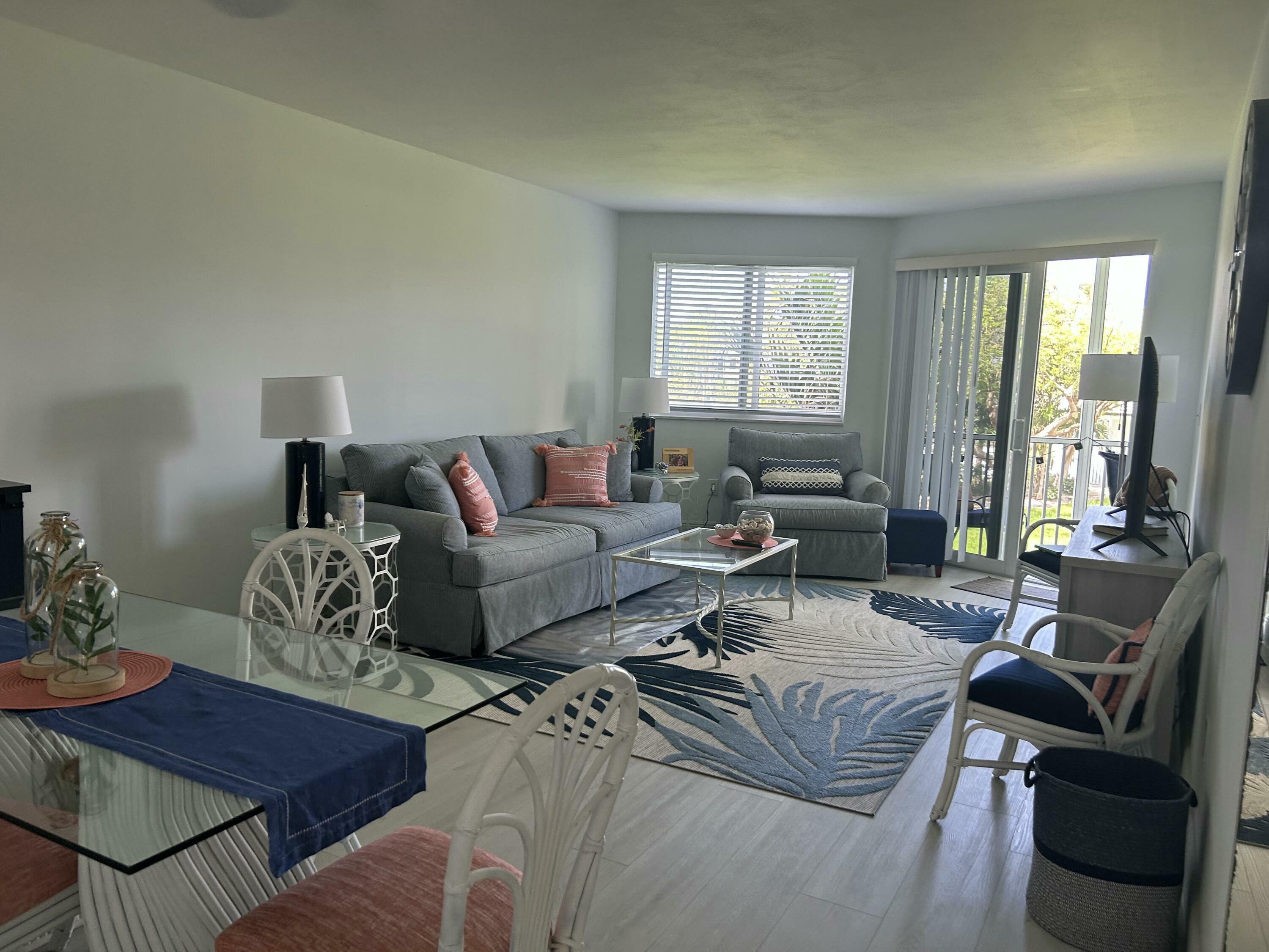 Property Photo: 2760 Banyan Road 25 FL 33432