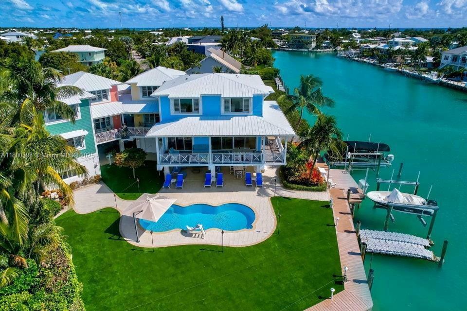 Property Photo: 162 Bayview Dr FL 33036