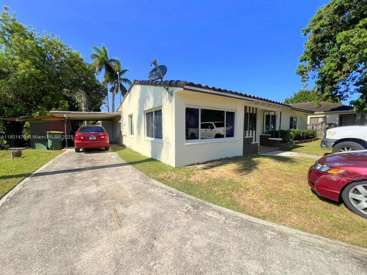 Property Photo:  231 NW 14th St  FL 33030 