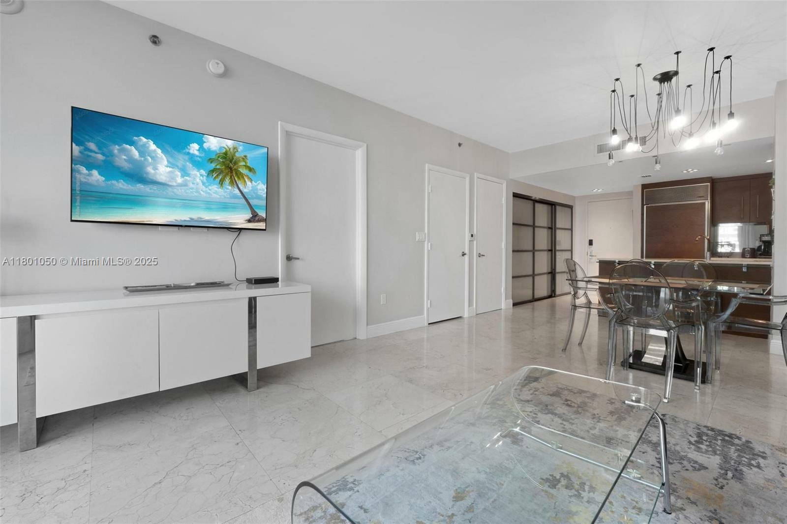Property Photo: 485 Brickell Ave 1909 FL 33131