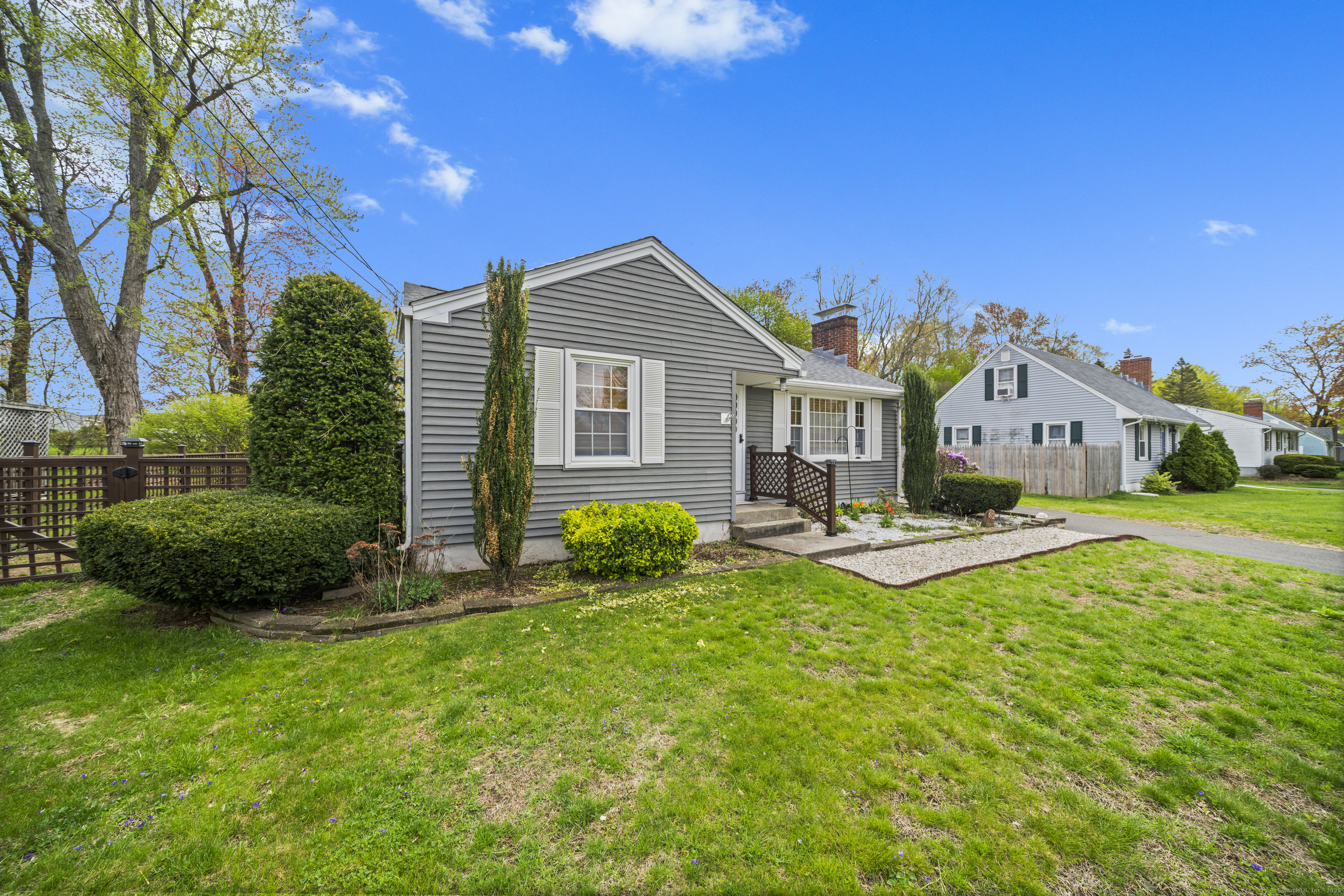 Property Photo:  82 Maple Ridge Drive  CT 06071 