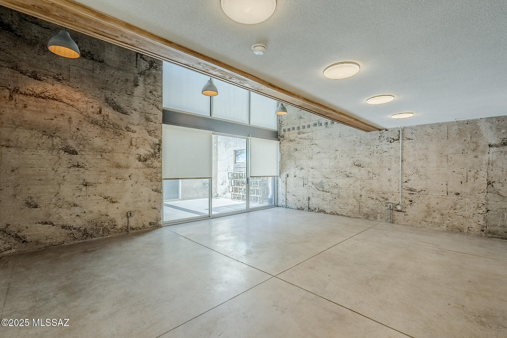 Property Photo: 1001 E 17th Street 111 AZ 85719