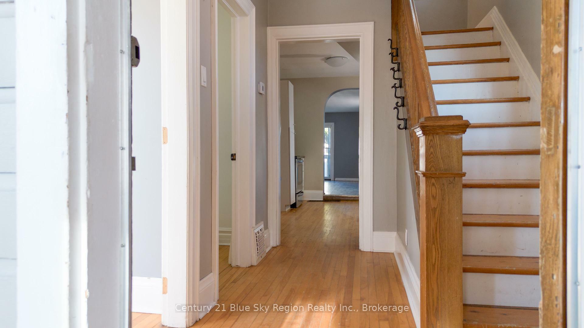 Photo de la propriété: 482 O'Brien Street ON P1B 5W3
