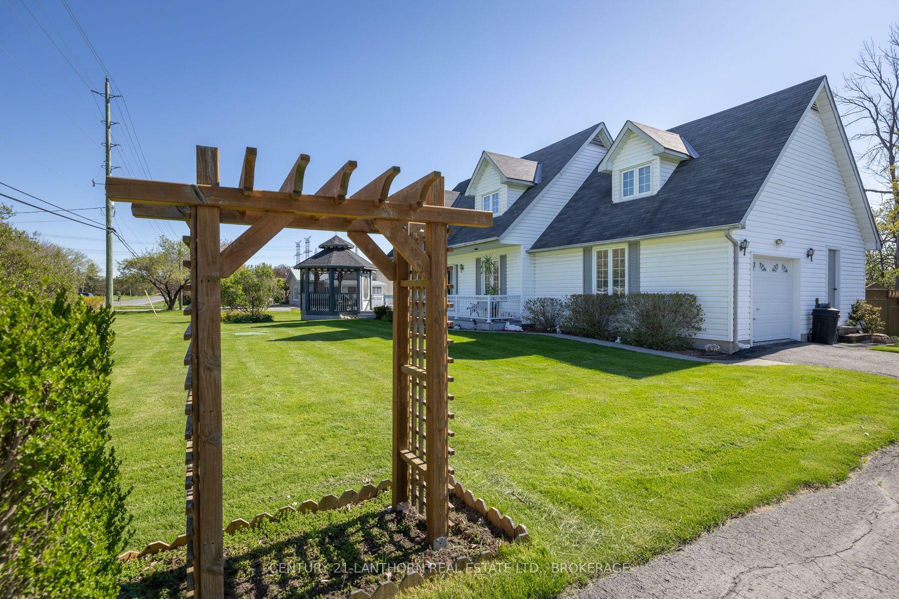 Property Photo:  1066 County Road #9 Road  ON K7R 0E4 