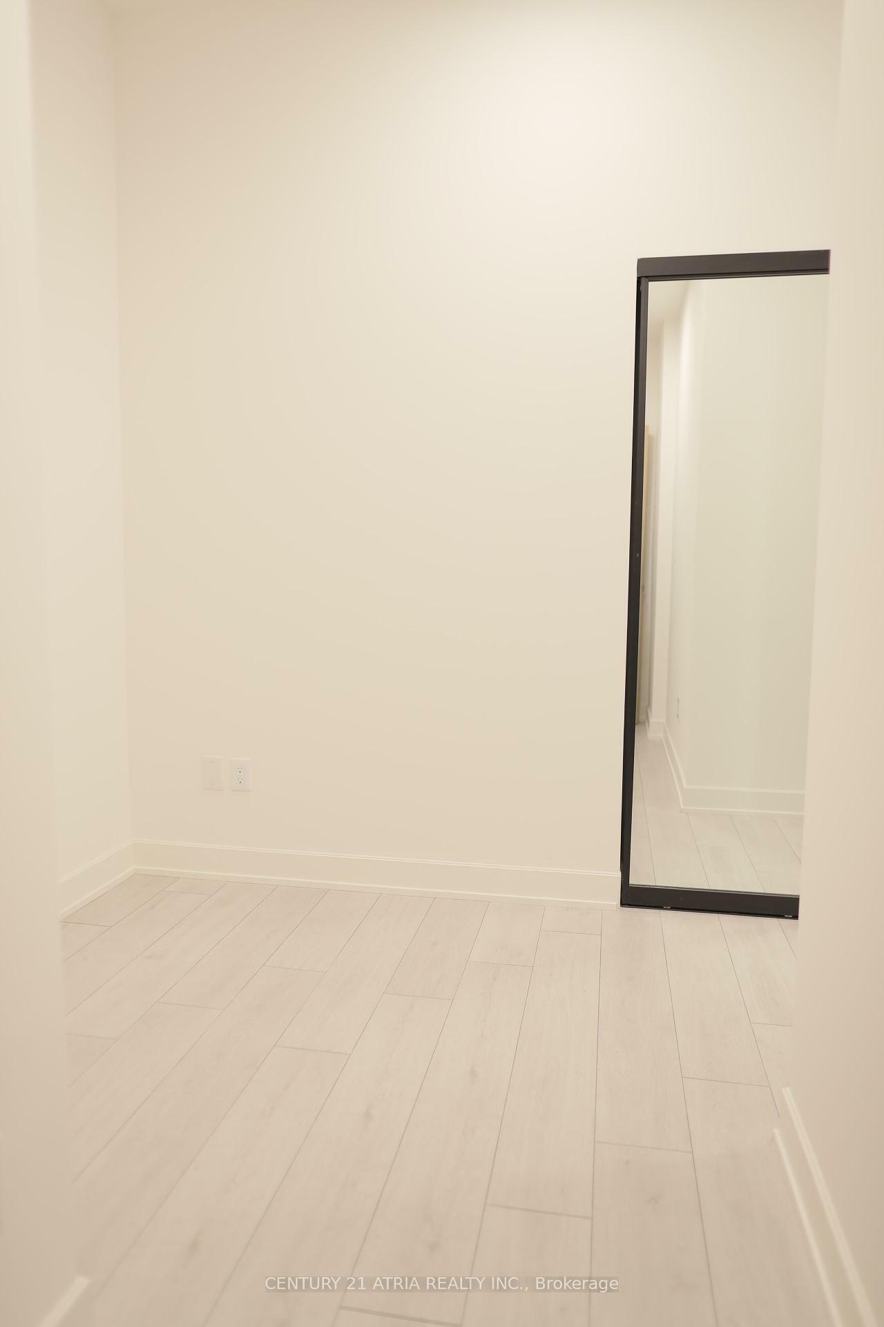 Property Photo: 15 Mercer Street 905 ON M5V 1H2