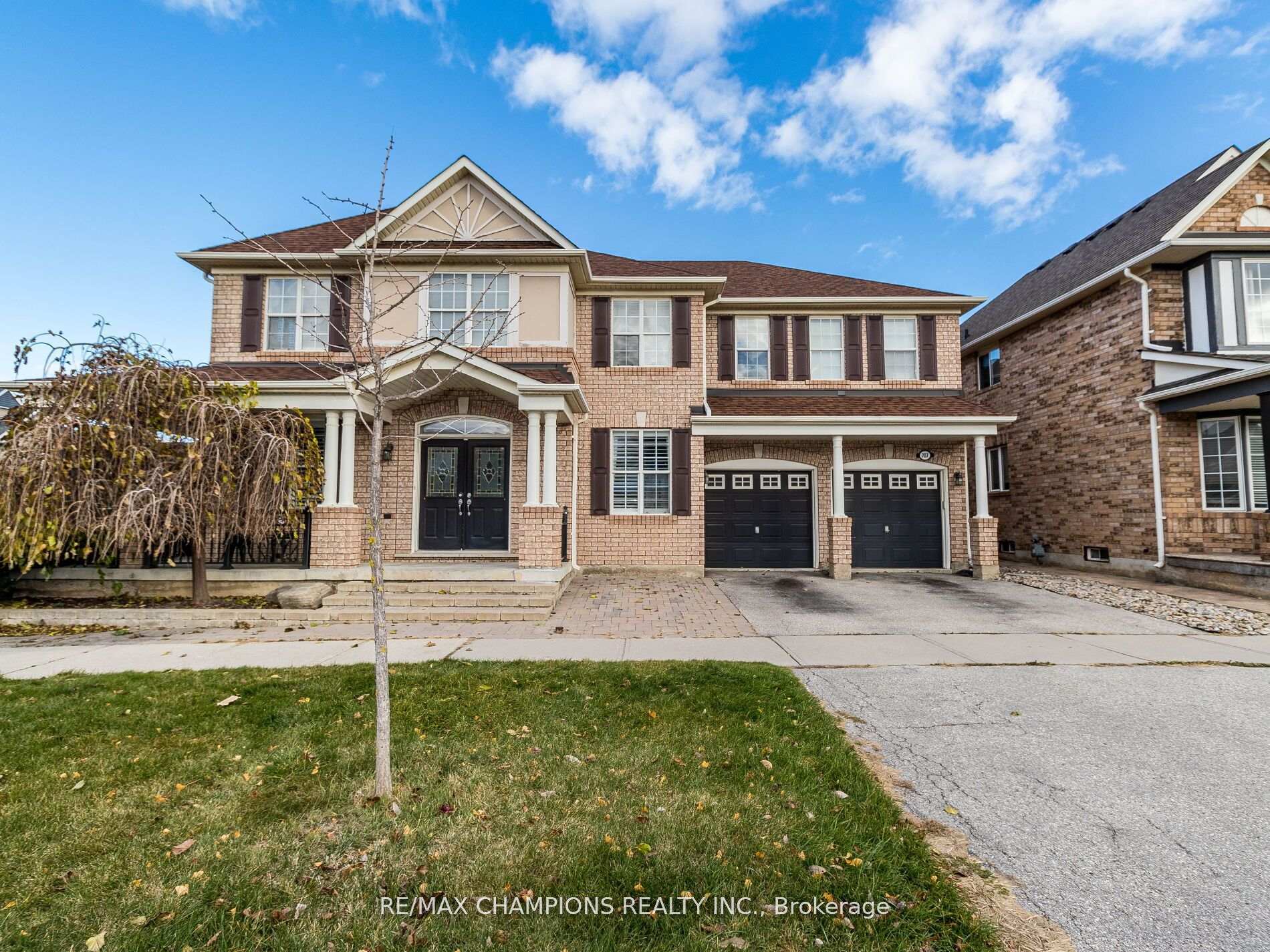 Property Photo: 707 Trudeau Drive ON L9T 5L4