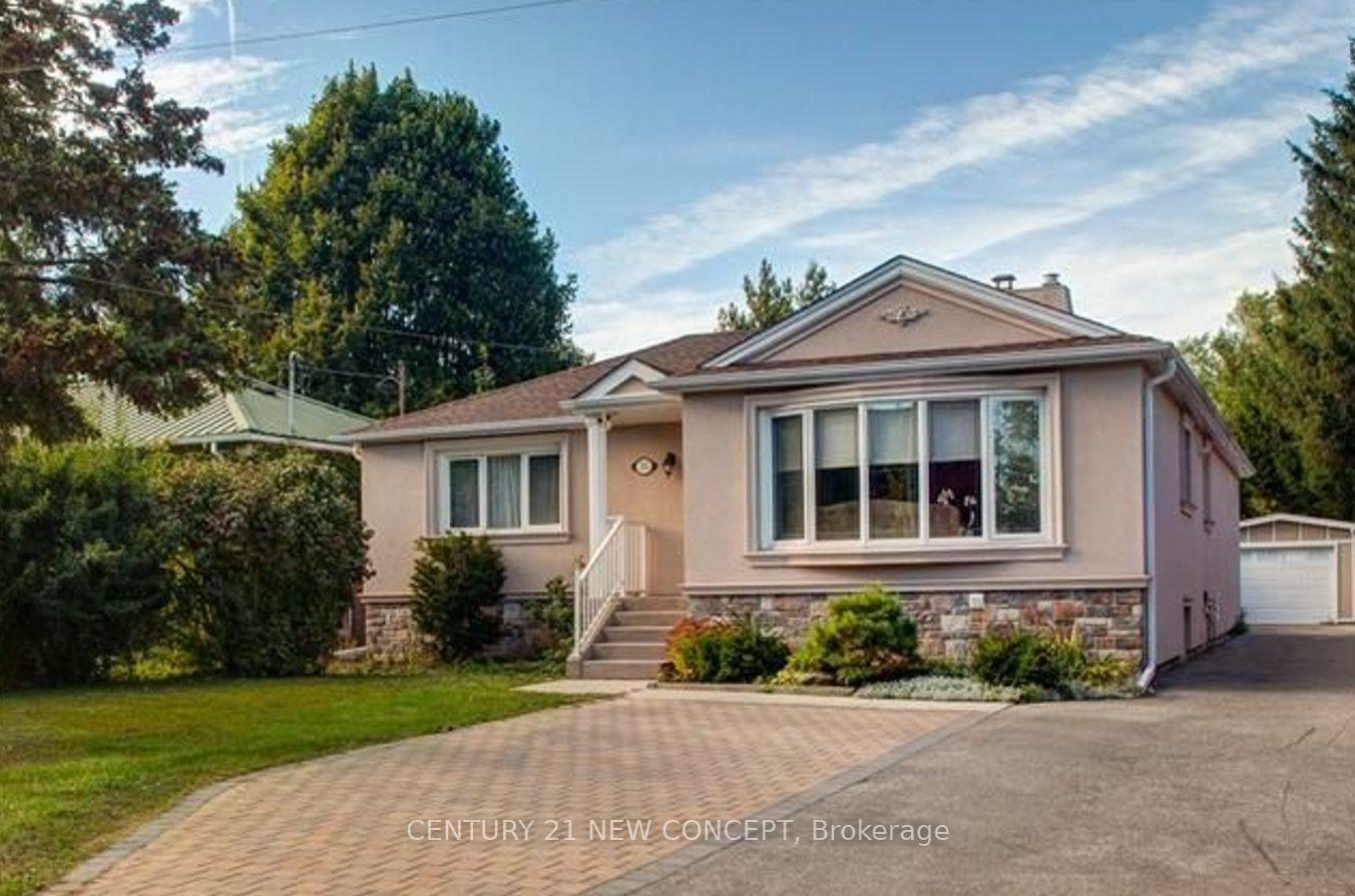 Property Photo: 312 Hendon Avenue ON M2M 1B2