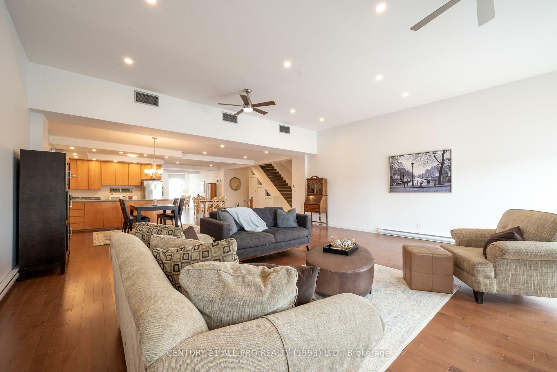 Property Photo: 40 King Street W ON K9A 2M1
