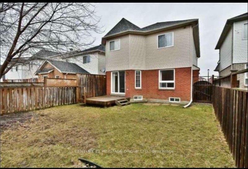 Photo de la propriété: 585 McBean Avenue ON L3X 2N5