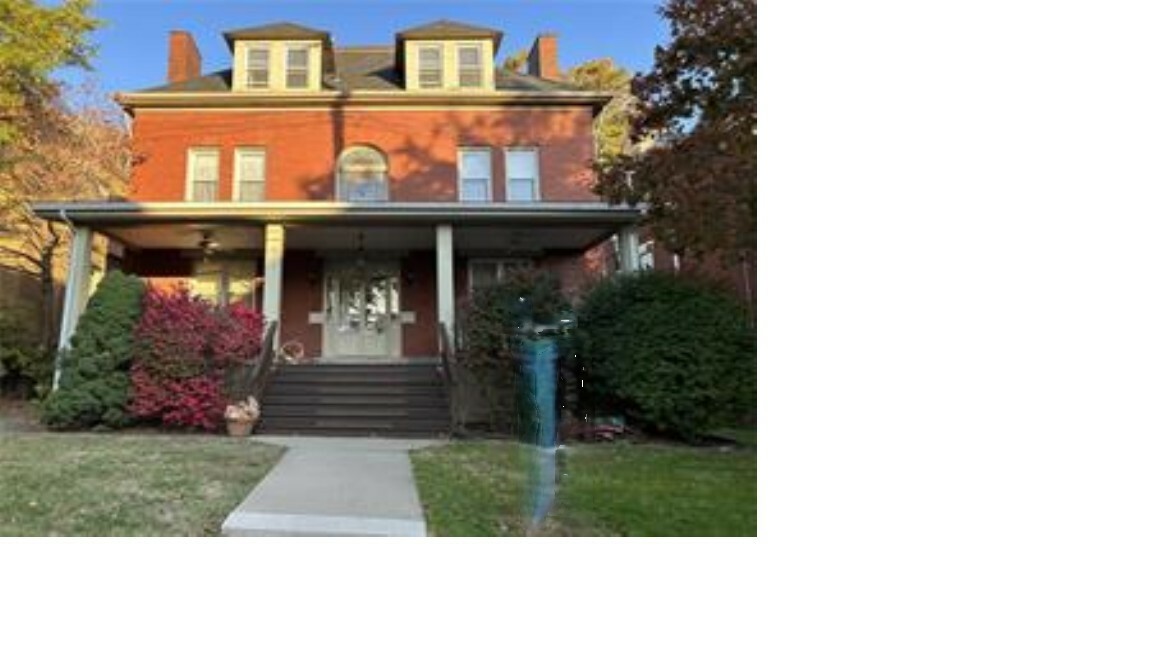Property Photo: 421 S Pacific Ave 3 PA 15224