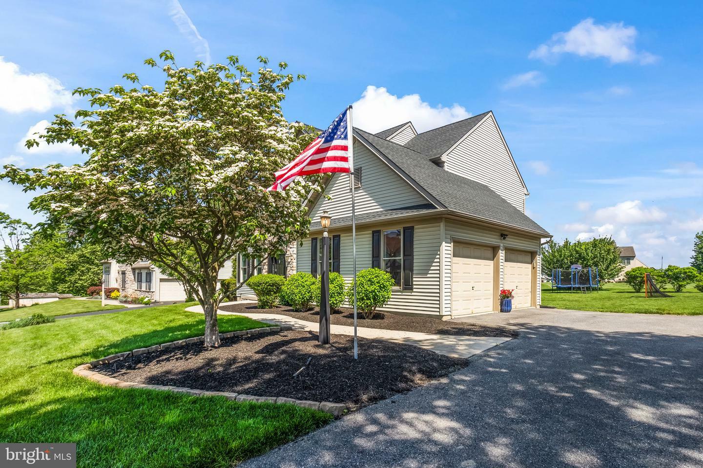 Property Photo: 248 Wolgemuth Drive PA 17602