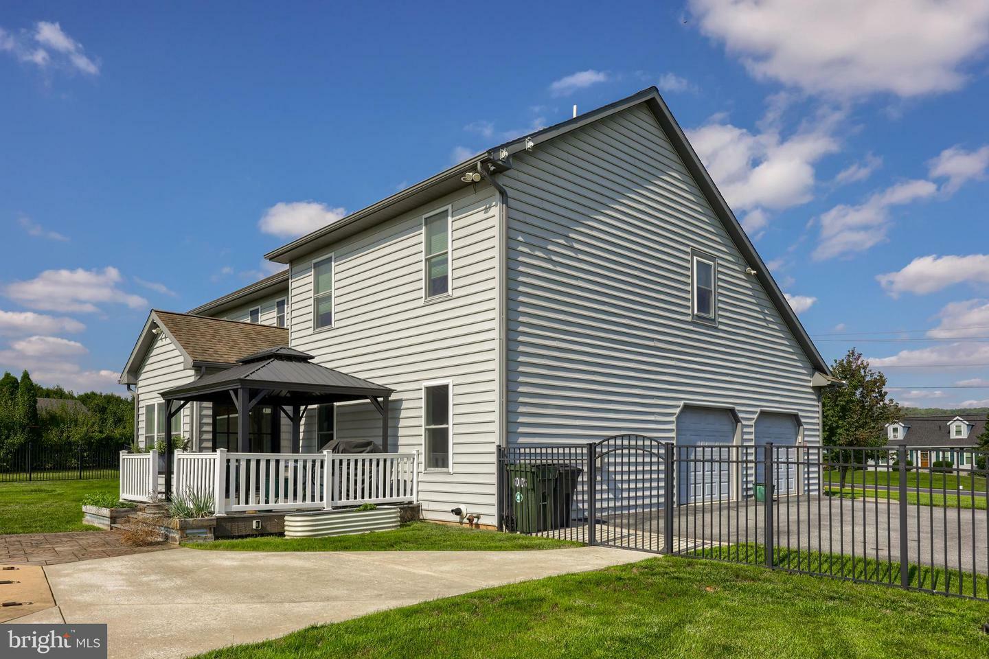 Property Photo: 505 W Route 897 PA 17569