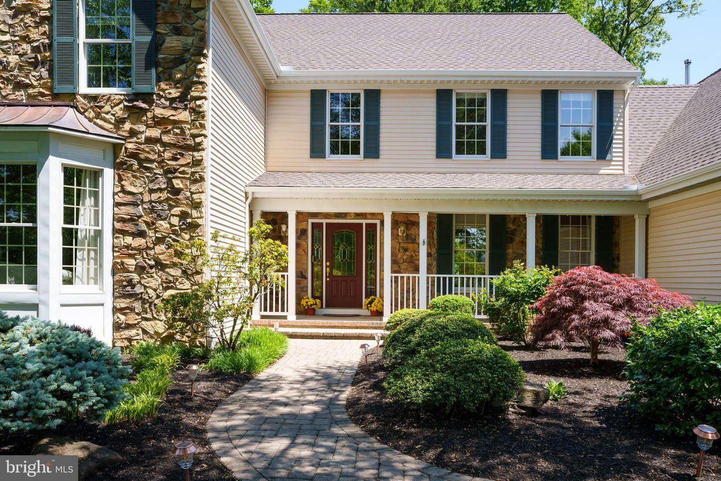 Property Photo: 3 Wheatsheaf Court NJ 08536