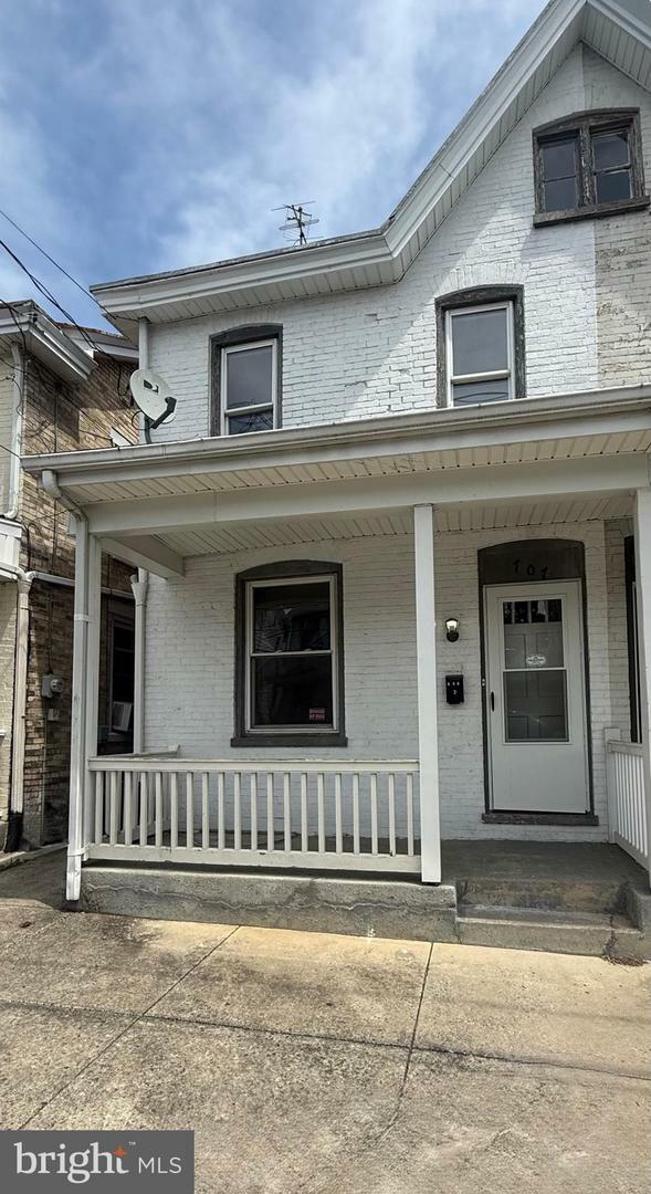 Property Photo: 707 N Pitt Street PA 17013