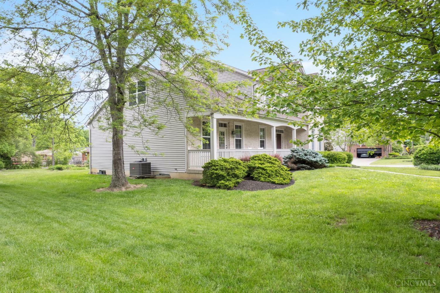 Property Photo:  1369 Thornbird Drive  OH 45230 