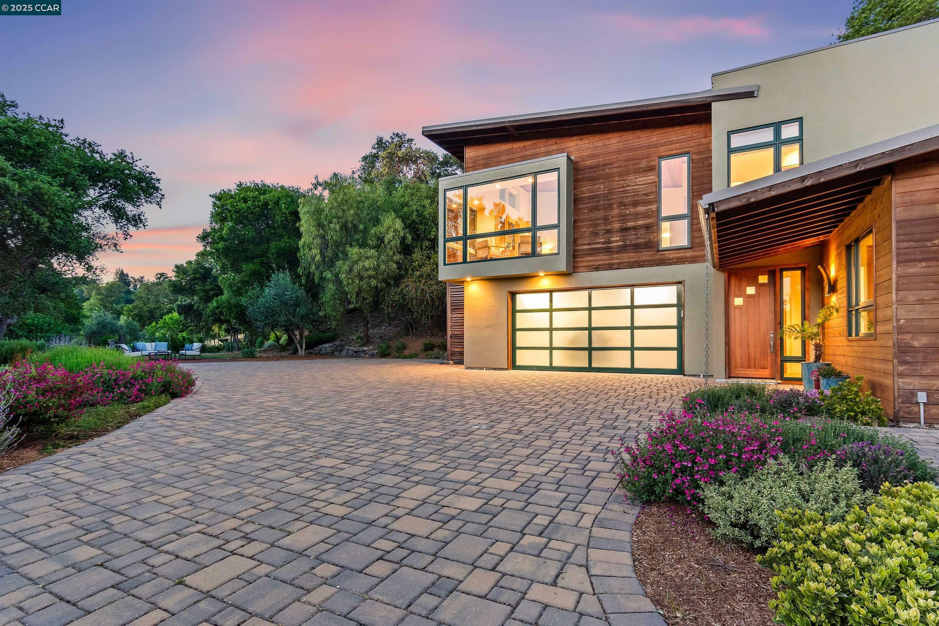 Property Photo: 53 Tara Rd CA 94563