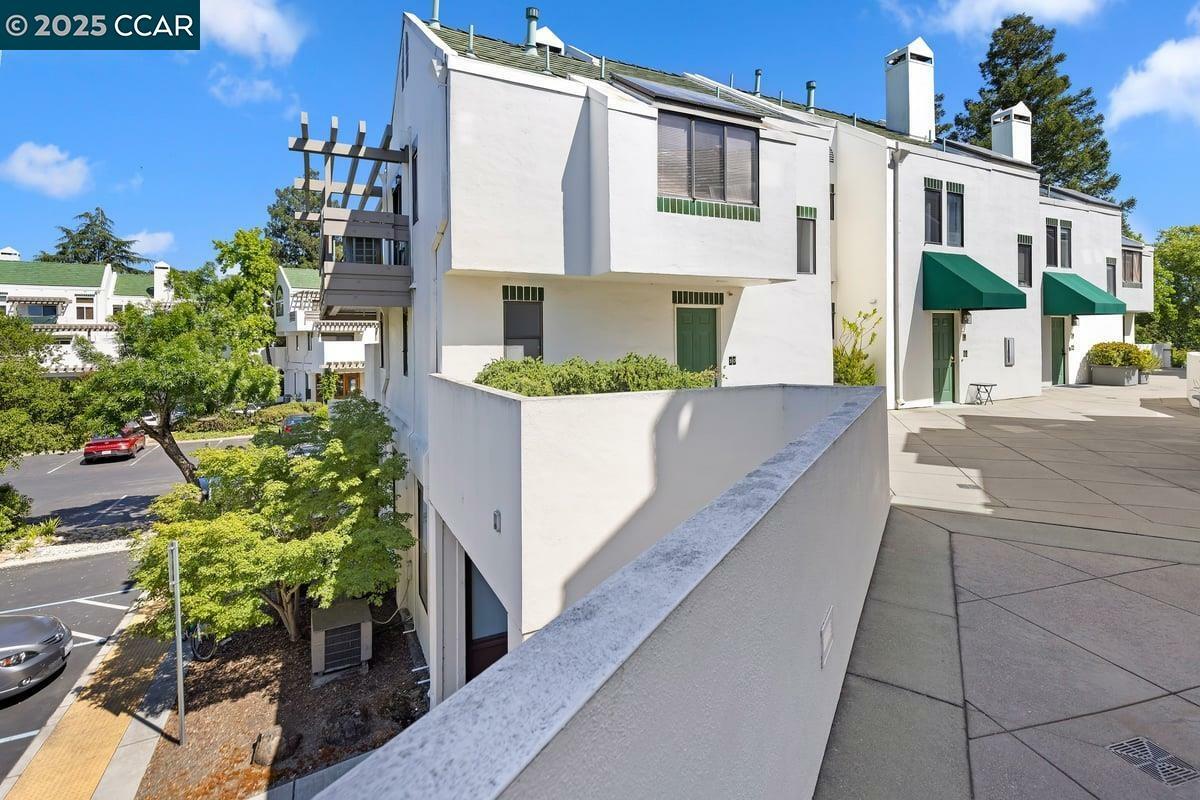 50 Mozden Ln  Pleasant Hill CA 94523 photo