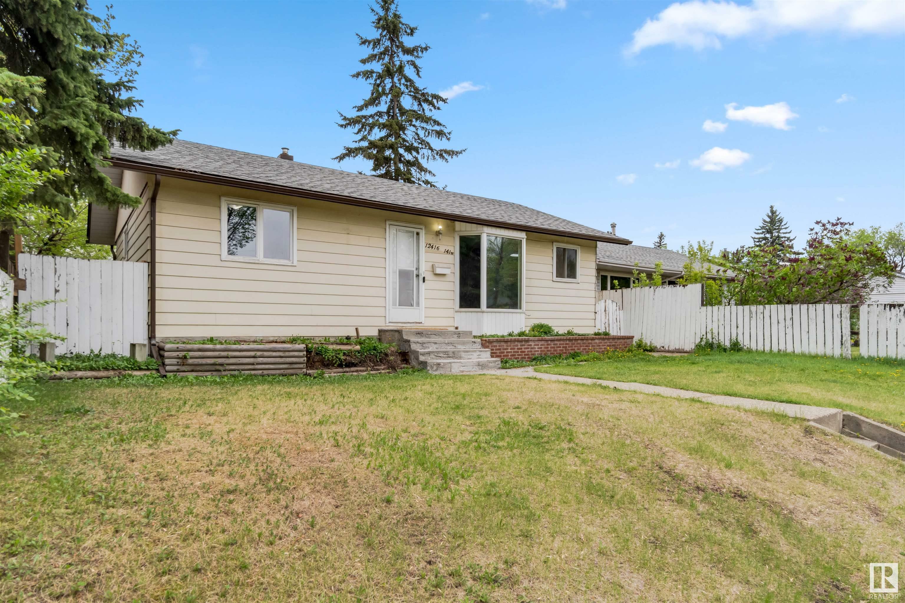 Photo de la propriété: 12416 141 Street NW AB T5L 2G5