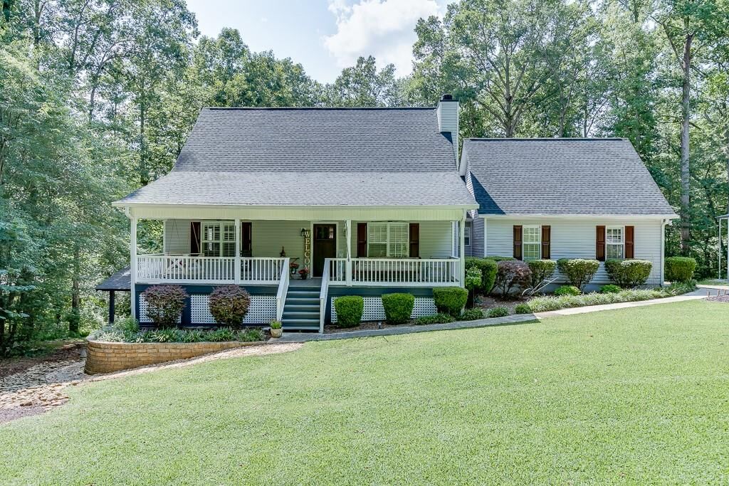 Property Photo: 407 Summit Heights Drive GA 30565