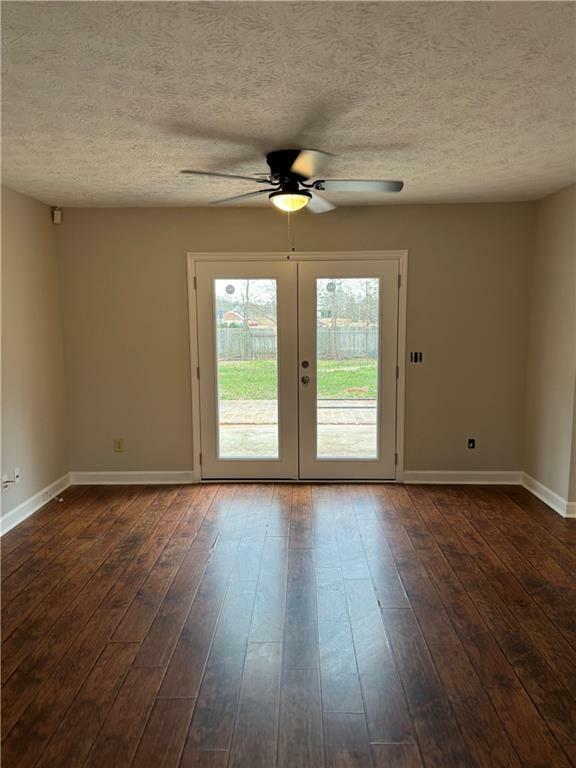 Property Photo: 246 Lakewood Drive GA 30263