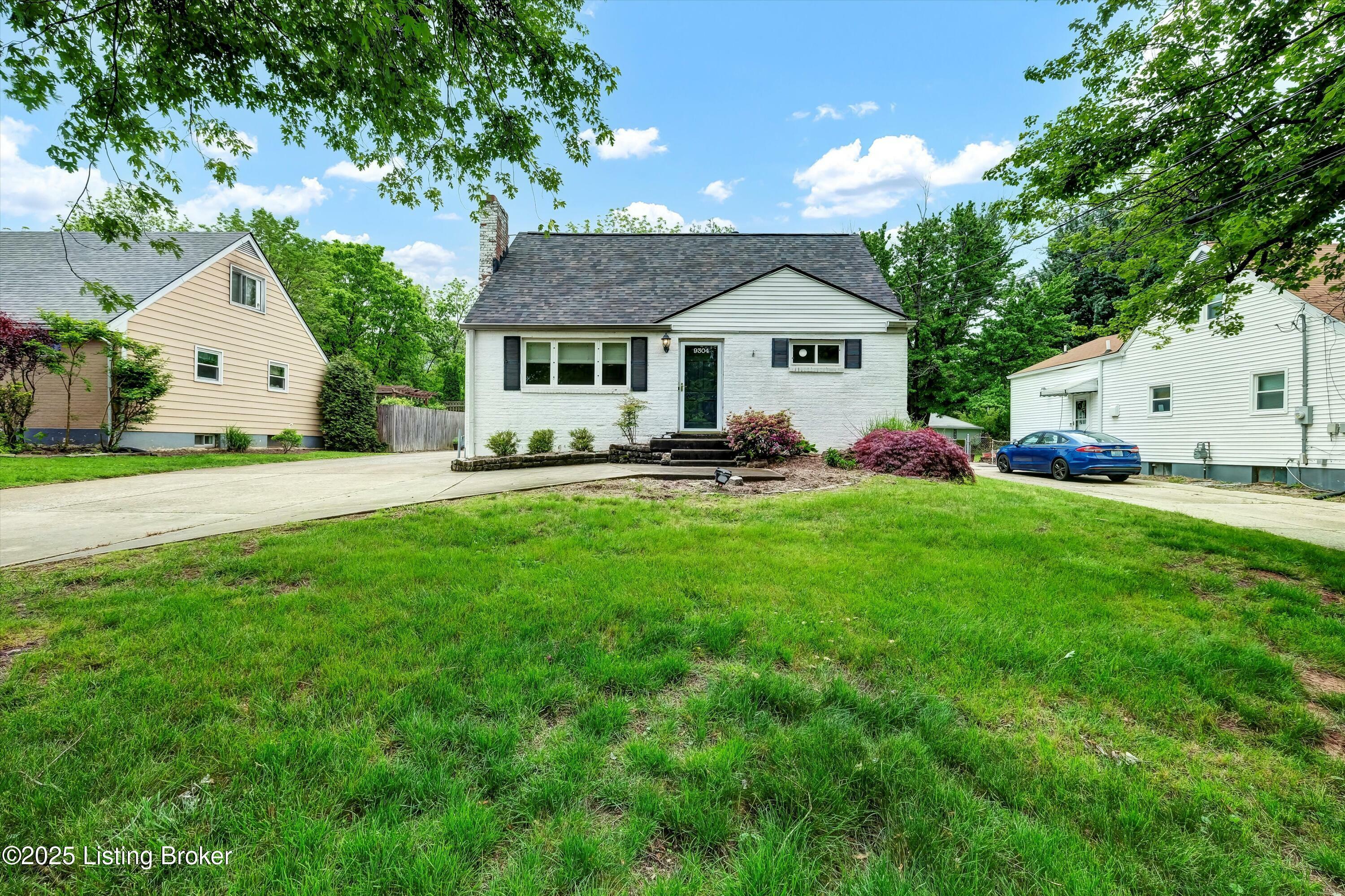 Property Photo: 9304 Michael Edward Dr KY 40291