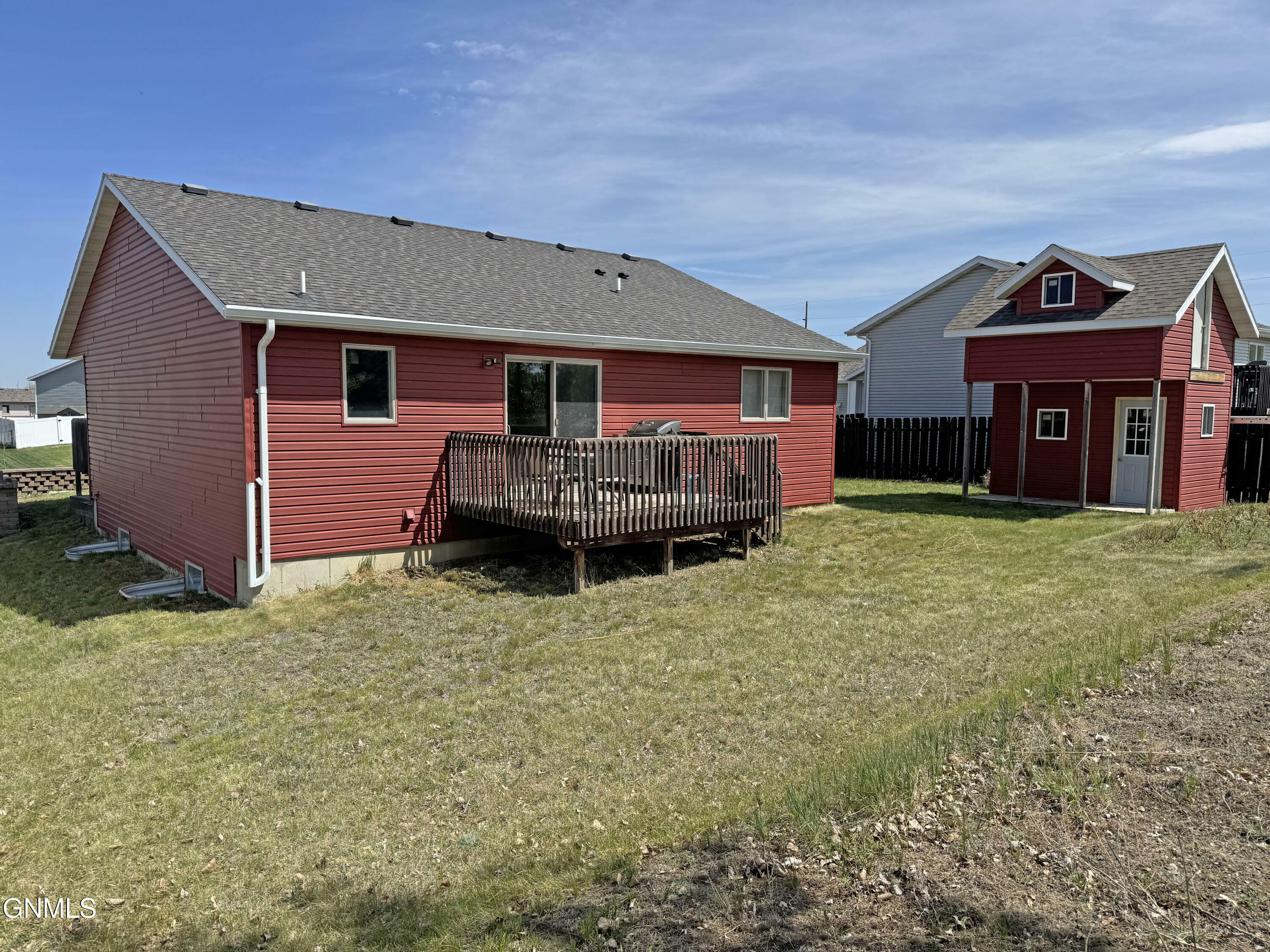 Property Photo: 45 McGinnis Way ND 58504
