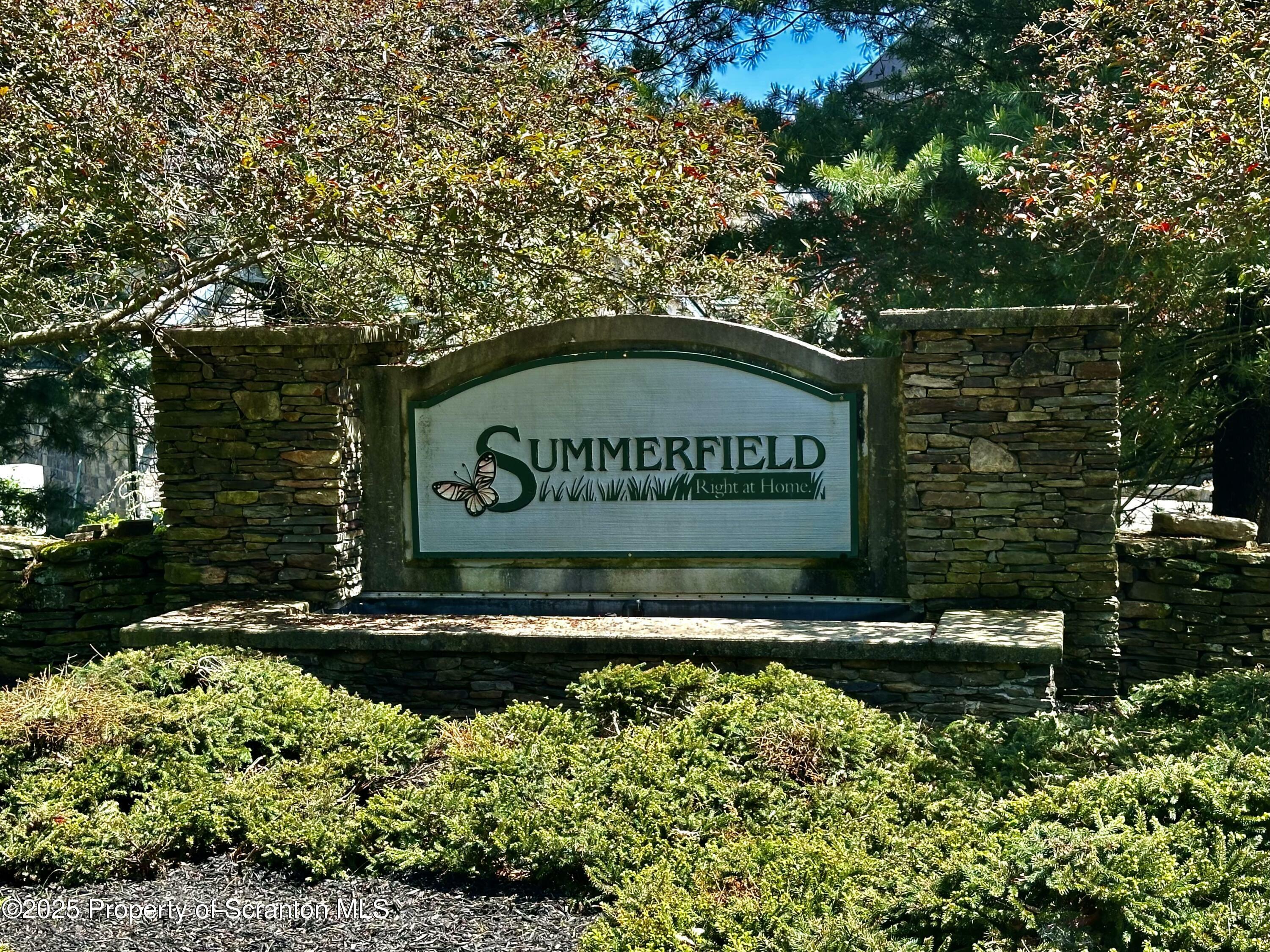 Property Photo: 1012 Summerfield Drive PA 18471