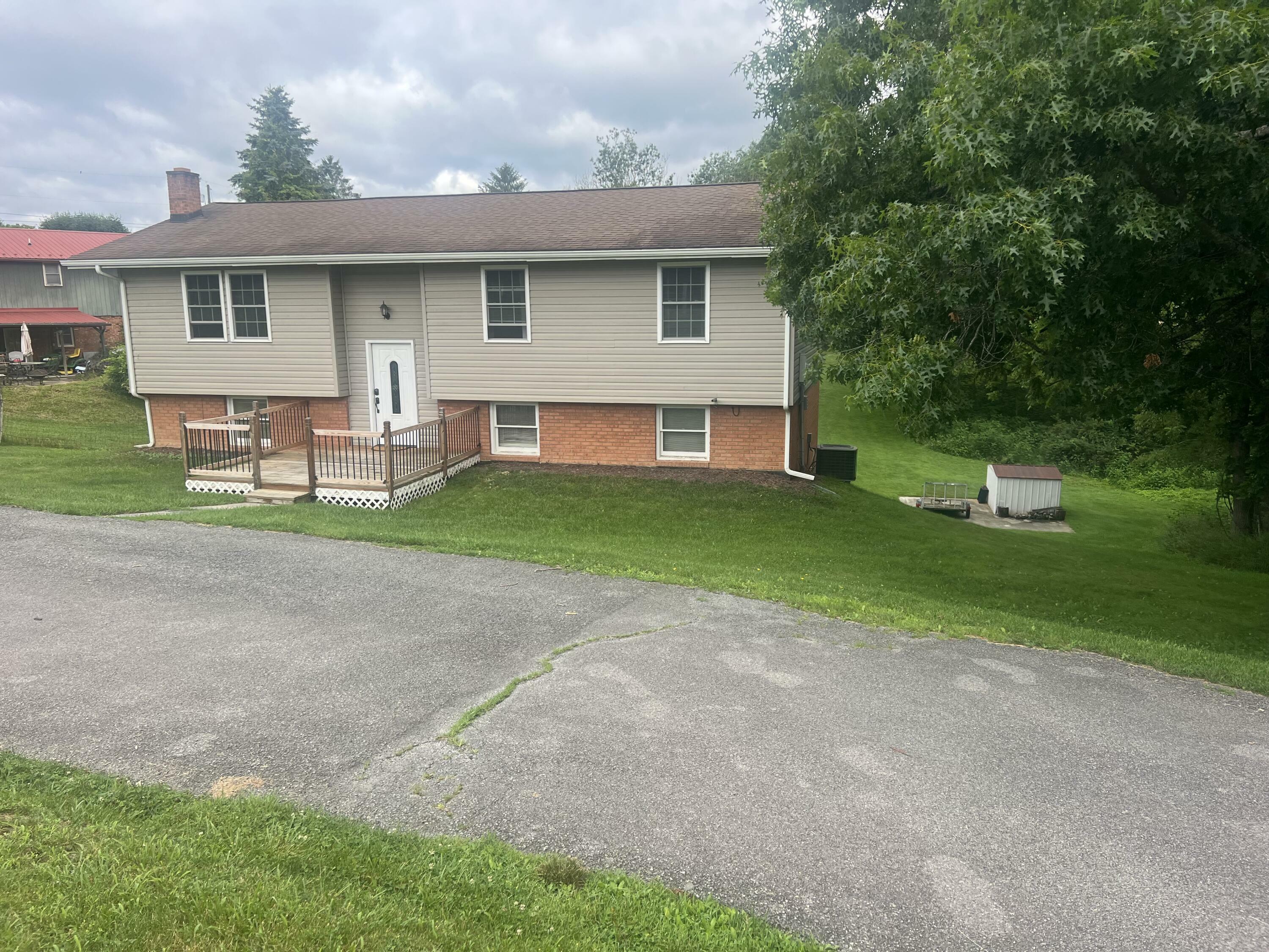 Property Photo: 137 Northfield Dr WV 24901