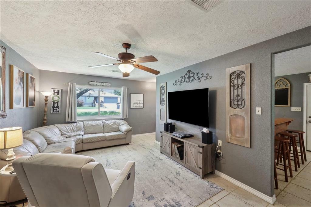 Property Photo: 233 Spooner TX 77630
