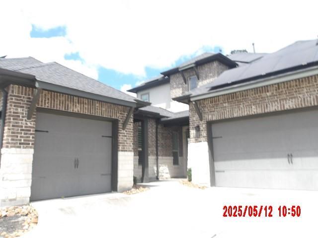Property Photo: 3817 Hawthorn Shadow Court TX 77386