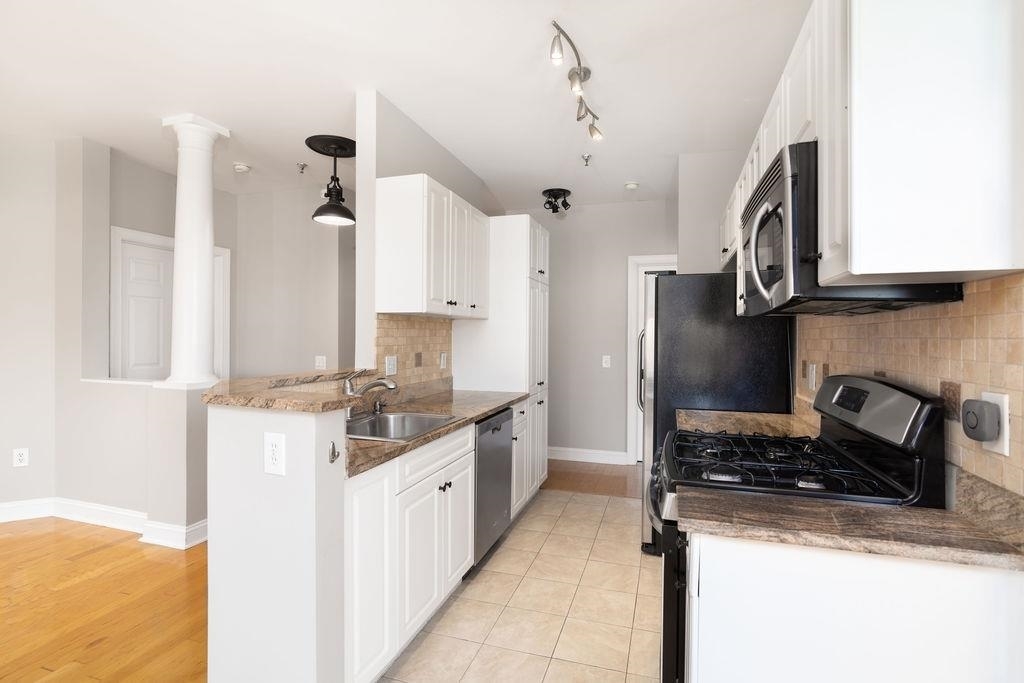 Property Photo: 40 Constitution Way 308 NJ 07305