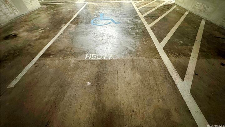 Property Photo:  888 Kapiolani Boulevard H5077  HI 96813 