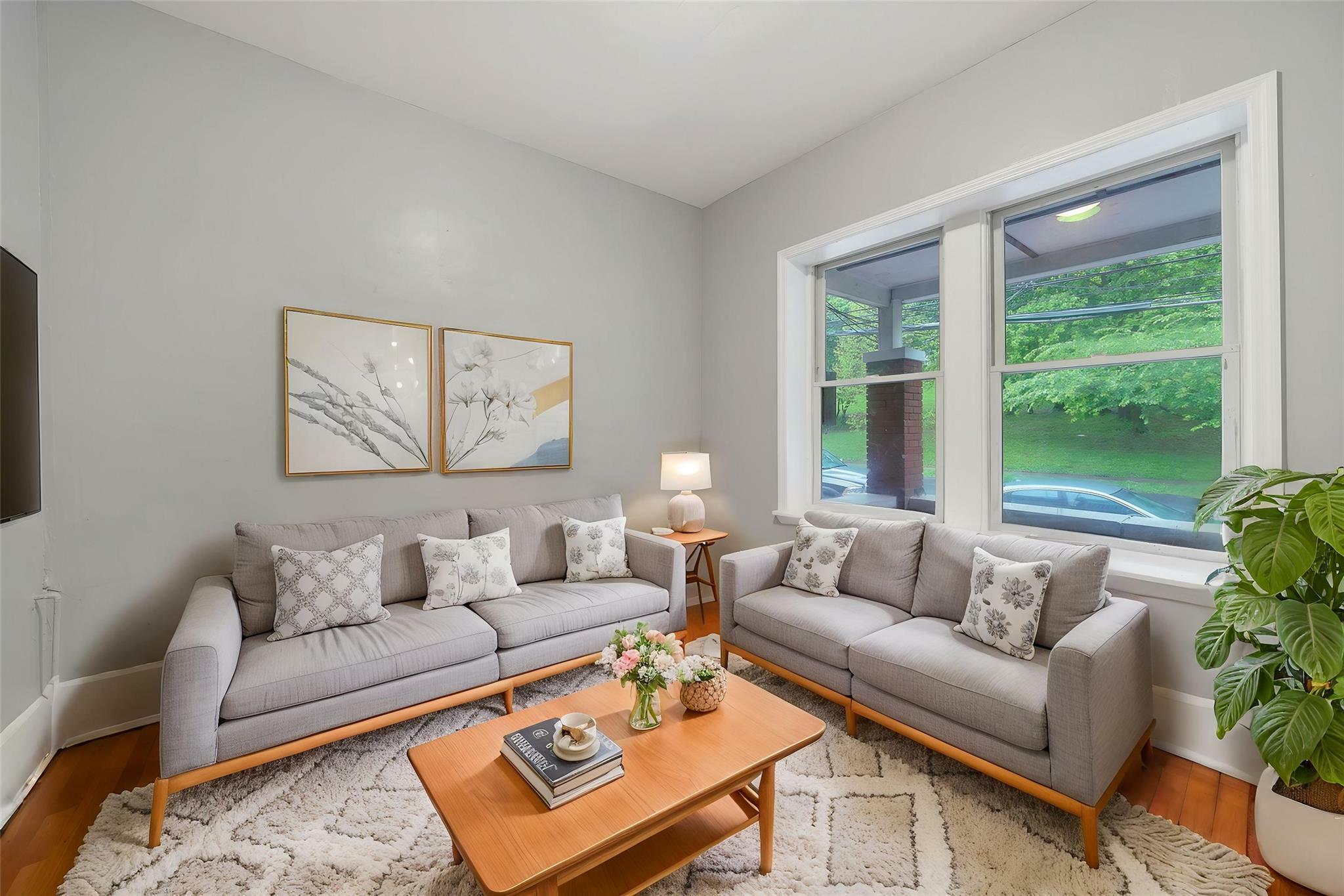 Property Photo:  124 Dubois Street  NY 12550 