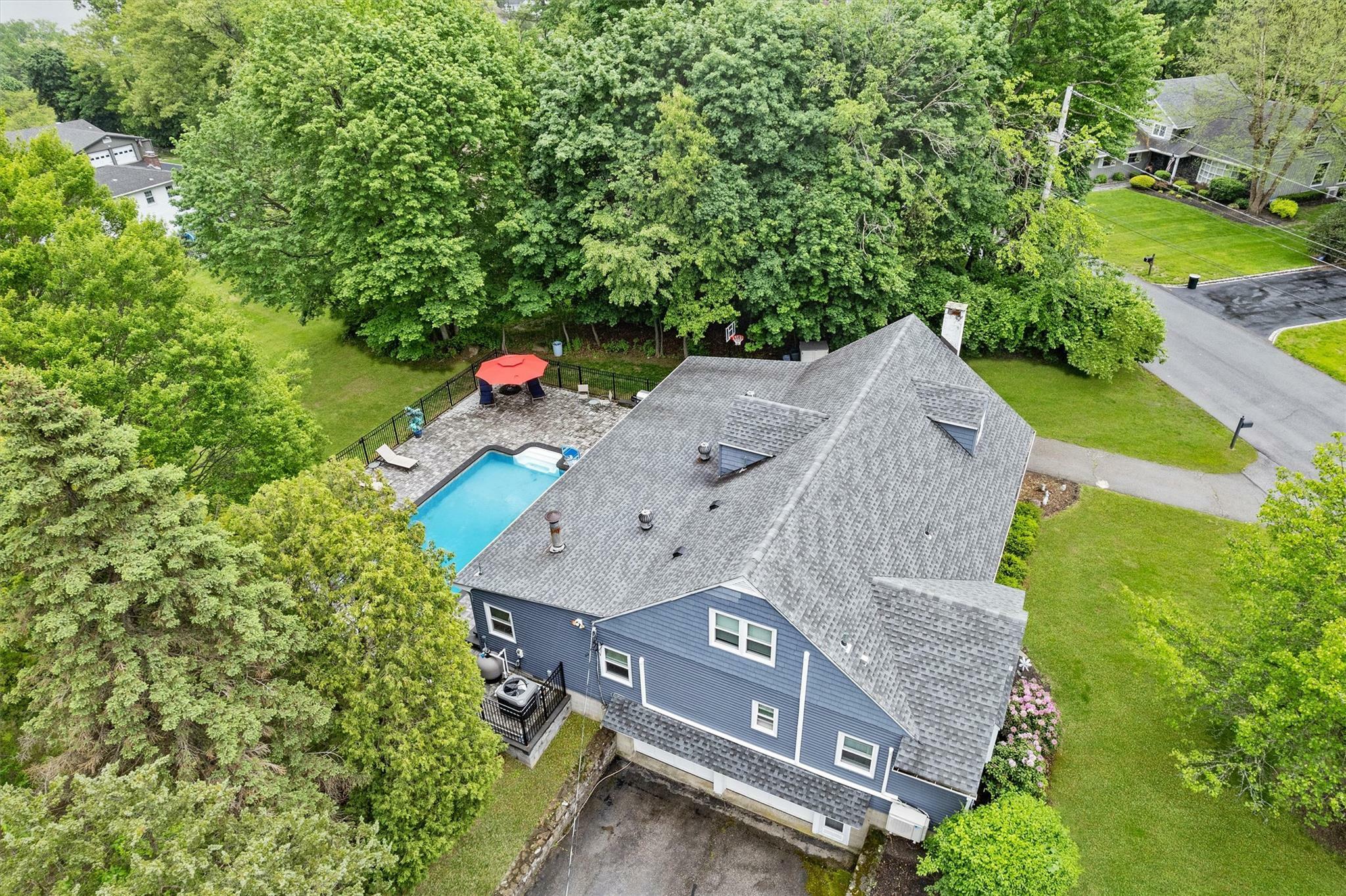 Property Photo:  20 Idlewild Park Drive  NY 12520 