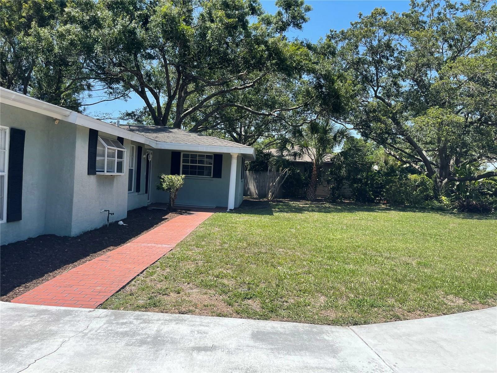 Property Photo: 236 Davis Boulevard FL 34237