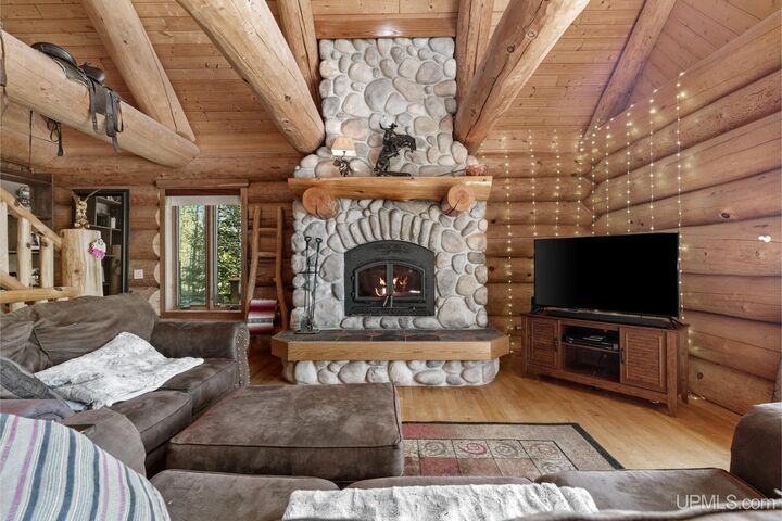 Property Photo:  45698 Rabbit Bay Road  MI 49945 